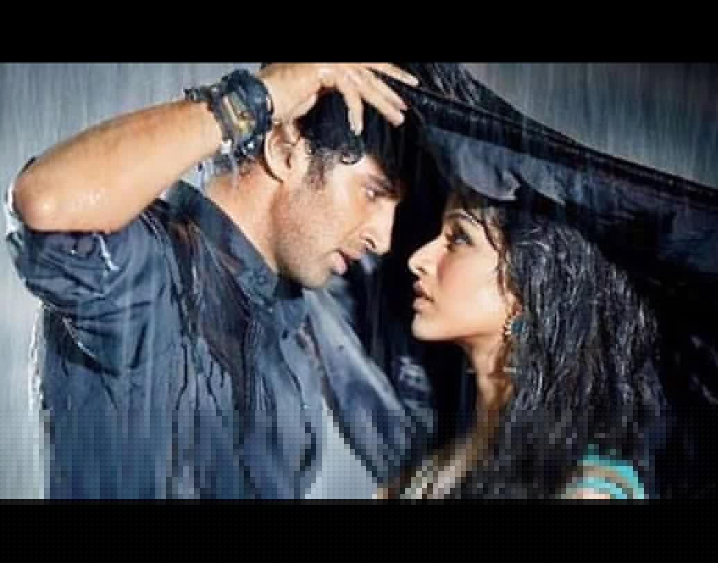 শ্রদ্ধার কেরিয়ারের টার্নিং পয়েন্ট এক কথায় ‘আশিকি টু’। ২০১৩-য় আদিত্য রায় কপূরের সঙ্গে তাঁর এই ছবি বক্স অফিসে সুপারহিট হয়েছিল। ছবির গানগুলি আজও সমান জনপ্রিয়।