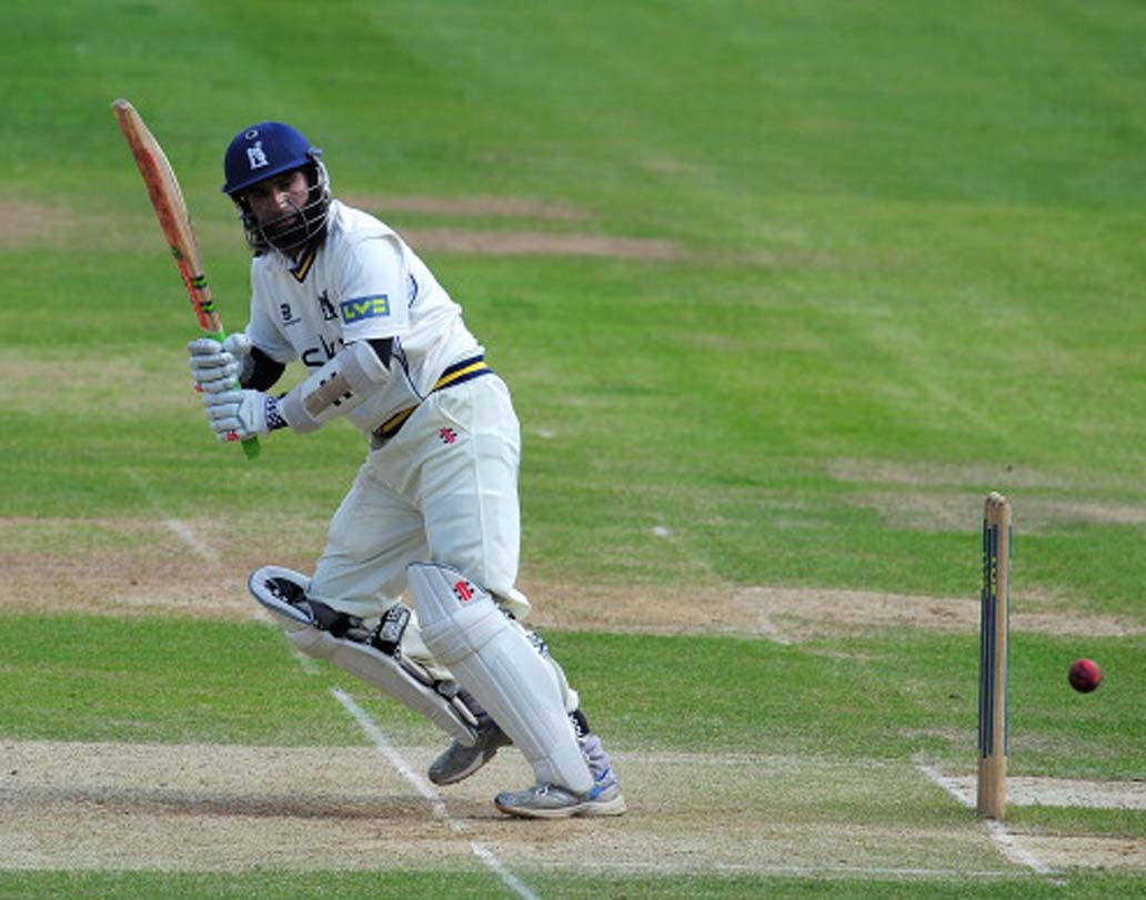 মহম্মদ ইউসুফ: পাক ক্রিকেটের অন্যতম ভরসা ছিলেন তিনি। যখন ক্রিকেট কেরিয়ার শুরু করেছিলেন তখন পরিচিতি লাভ করেছিলেন ইউসুফ ইউহানা নামে। যদিও ধর্ম পরিবর্তন করে পরবর্তী সময়ে মহম্মদ ইউসুফ নামেই পরিচিত হয়ে ওঠেন।