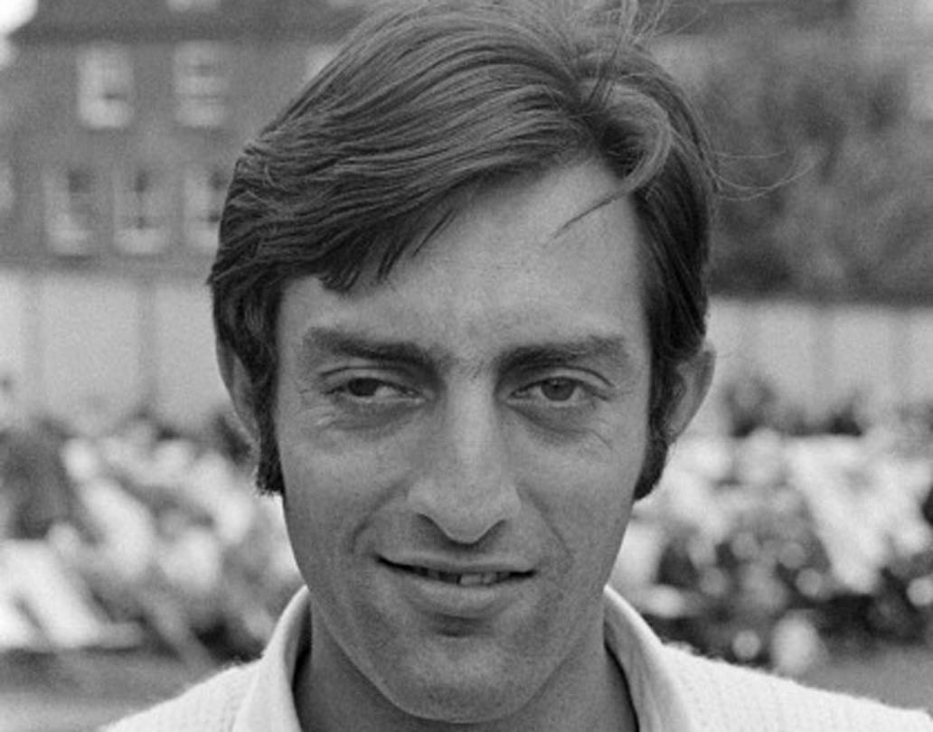 মনসুর আলি খান পটৌডী: ভারতীয় ক্রিকেটের অন্যতম সফল ব্যক্তিত্ব। মাত্র ২১ বছর বয়সে ভারতীয় দলের অধিনায়ক নির্বাচিত হয়েছিলেন। আসল নাম ইফতিকার আলি খান হলেও বিশ্বে পরিচিতি পেয়েছিলেন নবাব মনসুর আলি খান পটৌডী নামেই।