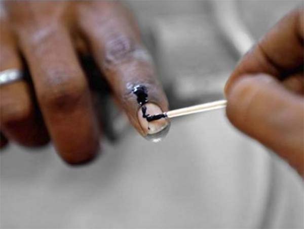 West Bengal News: EC meets with 3 district heads ahead of Panchayat election