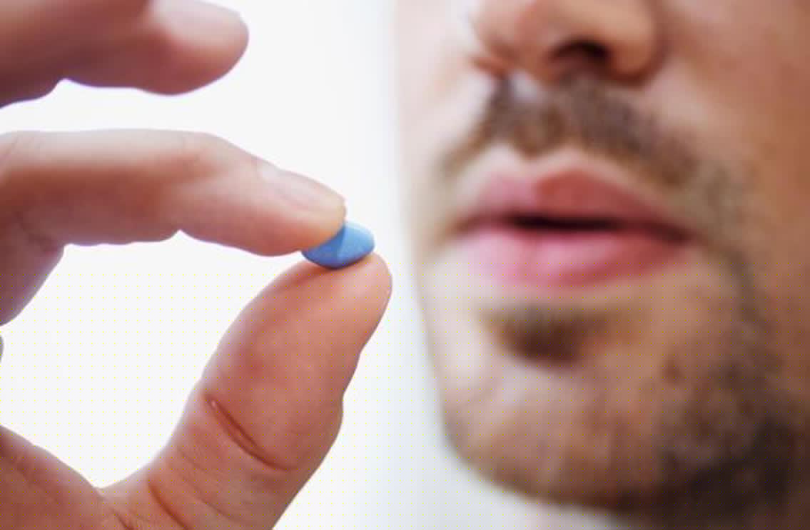 তবে ভায়াগ্রা শুধু পুরুষদের ইরেকটাইল ডিসফাংশনের চিকিৎসায় ব্যবহার হয় না। ভ্যানডারবিল্ট ইউনিভার্সিটির মেডিক্যাল সেন্টারের গবেষকদের দাবি, এটা ডায়াবেটিসেরও মোক্ষম ওষুধ। রক্তে ইনসুলিনের মাত্রা স্বাভাবিক রাখে ভায়াগ্রা।