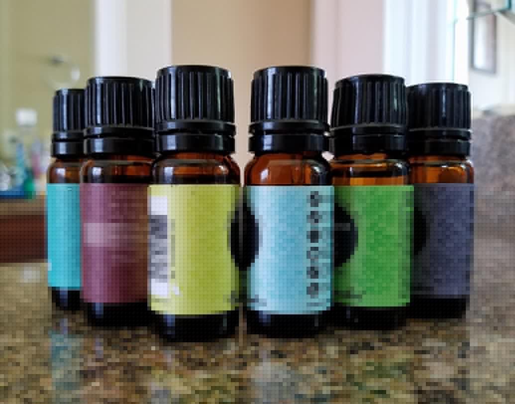 এসেনশিয়াল অয়েল ইনফিউজড স্টিম বাথ জাপানিদের নিয়মিত রুটিনের মধ্যে পড়ে। রাতে ঘুমোতে যাওয়ার আগে এই স্টিম বাথ ত্বক আর্দ্র রাখতে সাহায্য করে। ভাল ঘুমে সাহায্য করে। যা তাদের ত্বক আরও উজ্জ্বল করে তোলে।