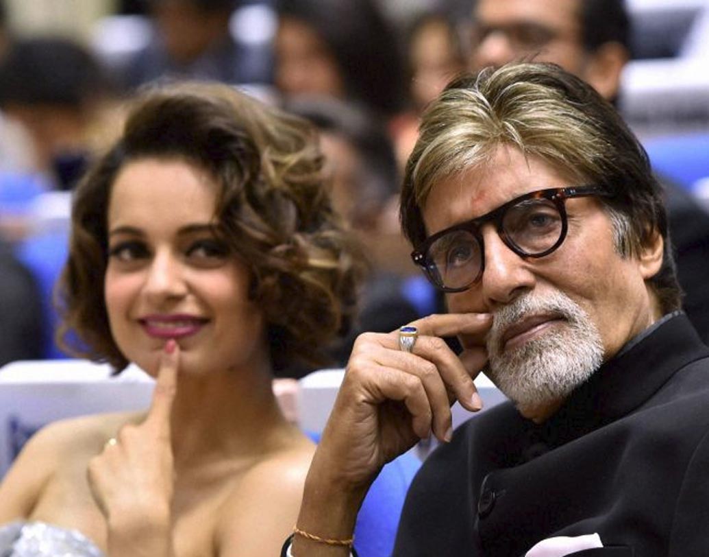 কঙ্গনার জন্য অমিতাভ দুটি ফুলের তোড়া এবং দুটি চিঠি পাঠিয়েছিলেন। অবাক লাগছে তাই তো? আসলে ‘তনু ওয়েডস্ মনু রিটার্নস’ ছবিতে কঙ্গনার ডবল রোল ছিল। আর দুটো চরিত্রই এক্কেবারে ভিন্ন ডাইমেনশনের। তাতে বচ্চনের কি বা করার আছে? কামাল তো কঙ্গনাই করেছেন ডাবল রোলে ডাবল ধমাকা দিয়ে। তনু চরিত্রের জন্য একটি আবার দাত্তো চরিত্রের জন্য একটি চিঠি পেয়েছিলেন কঙ্গনা। তবে চরিত্রদুটি ভিন্নধর্মী হওয়ার কারণে অমিতাভের কঙ্গনার অভিনয়ের গুণগান গাওয়ার ধরণটাও ছিল ভিন্ন।