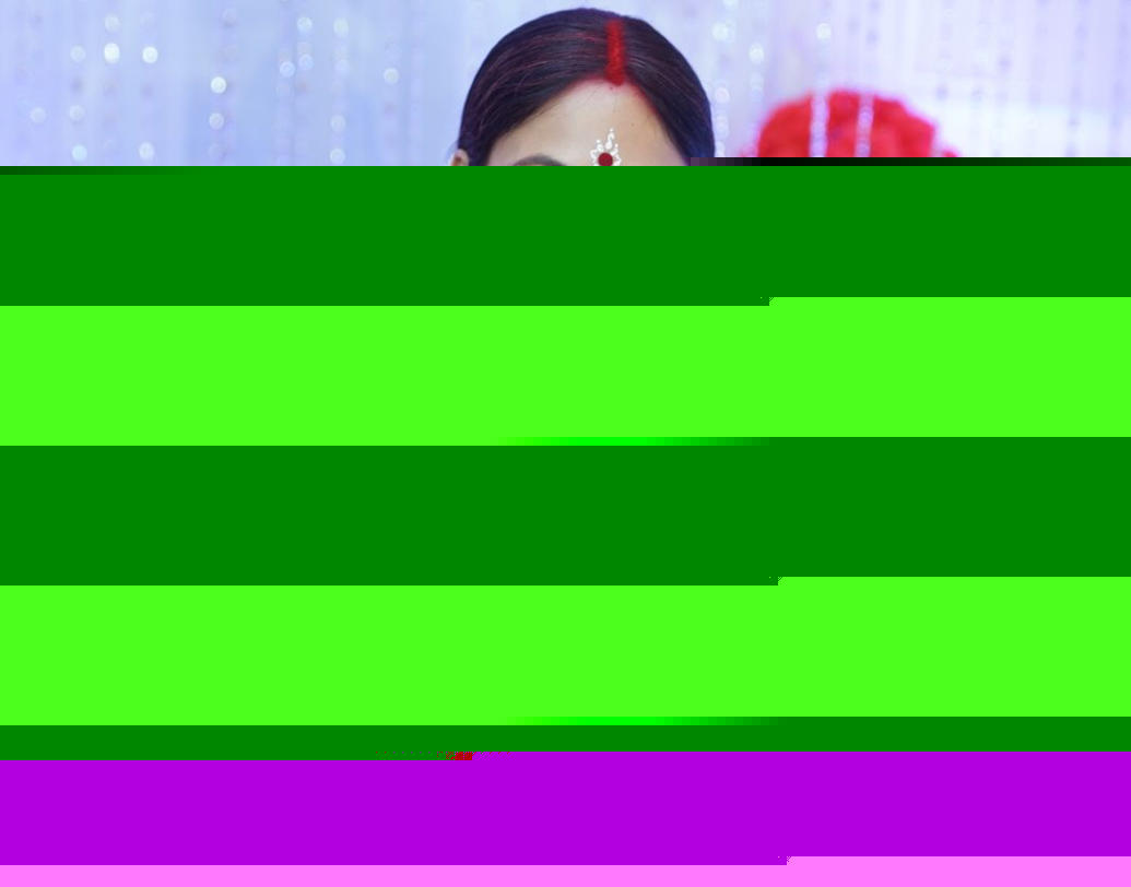 রিসেপশনের দিন একটু অন্যরকম ভাবে সেজেছিলেন বাসবদত্তা। তাঁর মুখে এখন শুধুই শ্বশুরবাড়ির কথা। ‘‘এখানে আসার পর থেকে মনে হচ্ছে, আমিই প্রধান অতিথি। গ্লাসের জলটাও অন্যরা এগিয়ে দিচ্ছে’’ হেসে বললেন নায়িকা।