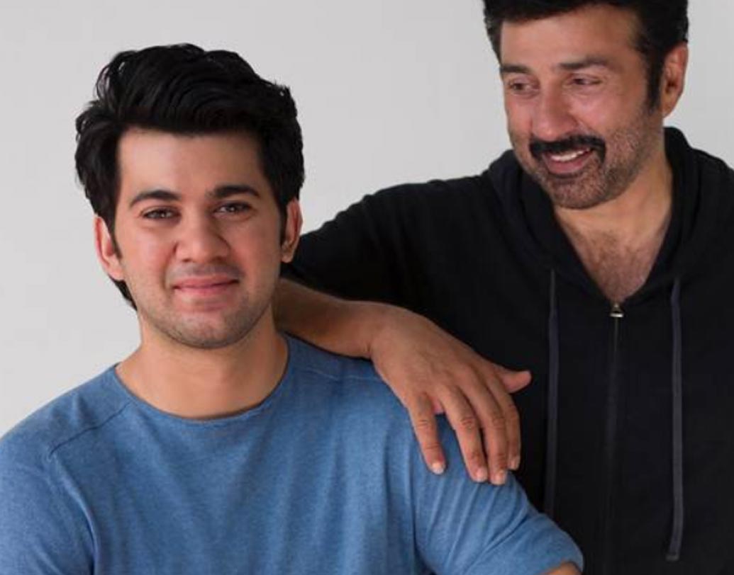 সানি দেওলের পুত্র করনও এই বছরেই বলিউড ডেবিউ করছেন। তবে ‘পল পল দিল কে পাস’ ছবিটির পরিচালনা এবং প্রযোজনা দুটোই সানি নিজে করছেন।