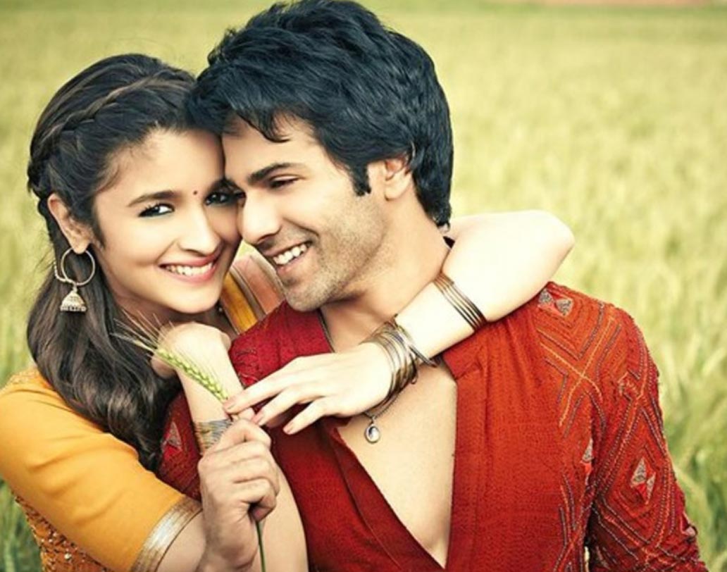 কর্ণ জোহরের প্রিয় দুই ‘স্টুডেন্ট’। ‘স্টুডেন্ট অব দ্য ইয়ার’ ছবিতে বলি অভিষেক আলিয়া ভট্ট ও বরুণ ধবনের। তবে ২০১৪-এ ‘হামটি শর্মা কি দুলহানিয়া’ ছবিতে আলিয়া-বরুণের জুটি কিন্তু নজর কেড়েছিল দর্শকদের। ছবির সিক্যুয়েল ‘বদ্রীনাথ কি দুলাহানিয়া’-তেও ‘ম্যাজিক’ এক ফোঁটাও কমেনি।