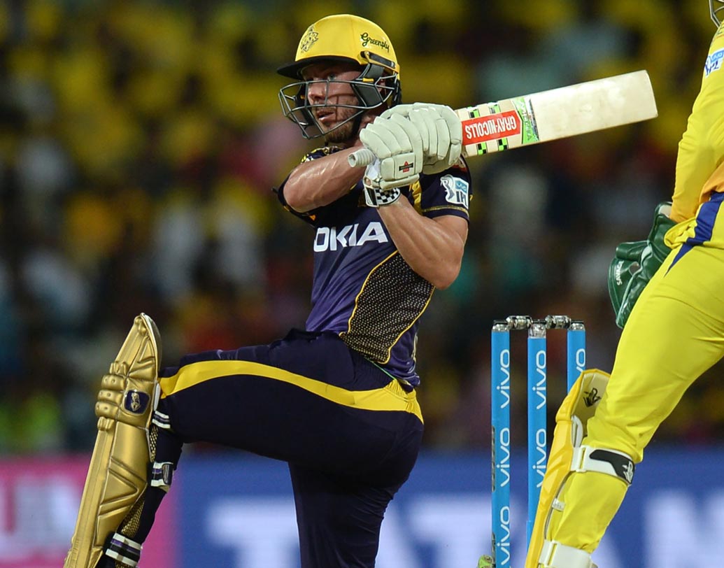 ক্রিস লিন: বেঙ্গালুরুর বিরুদ্ধে রান না পেলেও চেন্নাইয়ের বিরুদ্ধে ফর্মে ফেরার ইঙ্গিত দিয়েছেন এই ডানহাতি। ছবি: এএফপি।