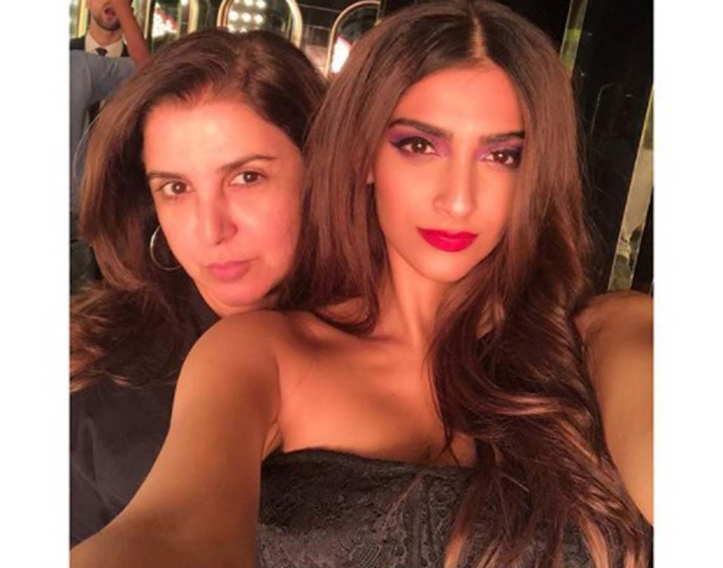 ২০১৪-এ সোনমের ‘খুবসুরত’ ছবিতে ‘অভি তো পার্টি শুরু হুয়ি হ্যায়’ গেয়েছিলেন বাদশা। তার পর ফের সোনমের ‘ভীরে ডি ওয়েডিং’-এও রয়েছে বাদশা স্পেশ্যাল। তবে এ বার ম্যাজিক যেন দ্বিগুণ। সঙ্গে ফারহা খানের স্টেপস তুলছেন সোনম।