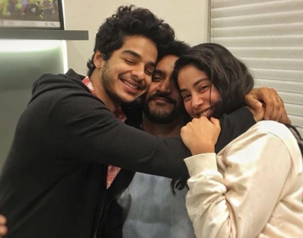 এই ছবিটি মঙ্গলবার শেয়ার করেছেন জাহ্নবী। ক্যাপশনে লিখেছেন ‘হোম’ অর্থাৎ বাড়ি। ইন্ডাস্ট্রি সূত্রে খবর, পরিচালক শশাঙ্ক খৈতান ইতিমধ্যেই শুটিং শেষ করেছেন ‘ধড়ক’-এর। আগামী ২০ জুলাই ছবি মুক্তির পালা।