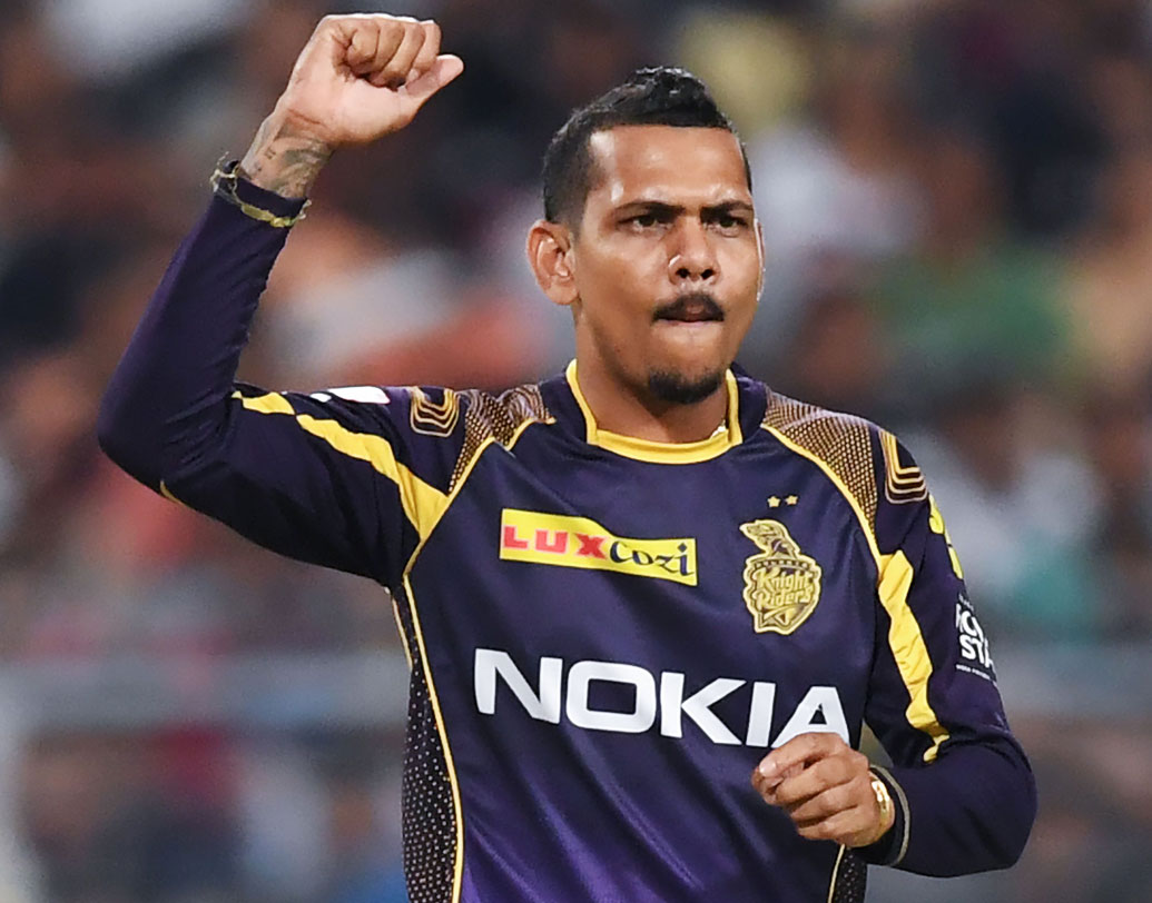 গত ম্যাচে যথেষ্ট প্রাধান্য দেখিয়েই জিতেছে নাইট রাইডার্স। যার প্রধান কৃতিত্ব যাবে তিন স্পিনারের উপর। স্পিন প্রধান দল হওয়ায় চাওলা-নারাইনদের ভাল বল করতেই হবে। ছবি: এএফপি।