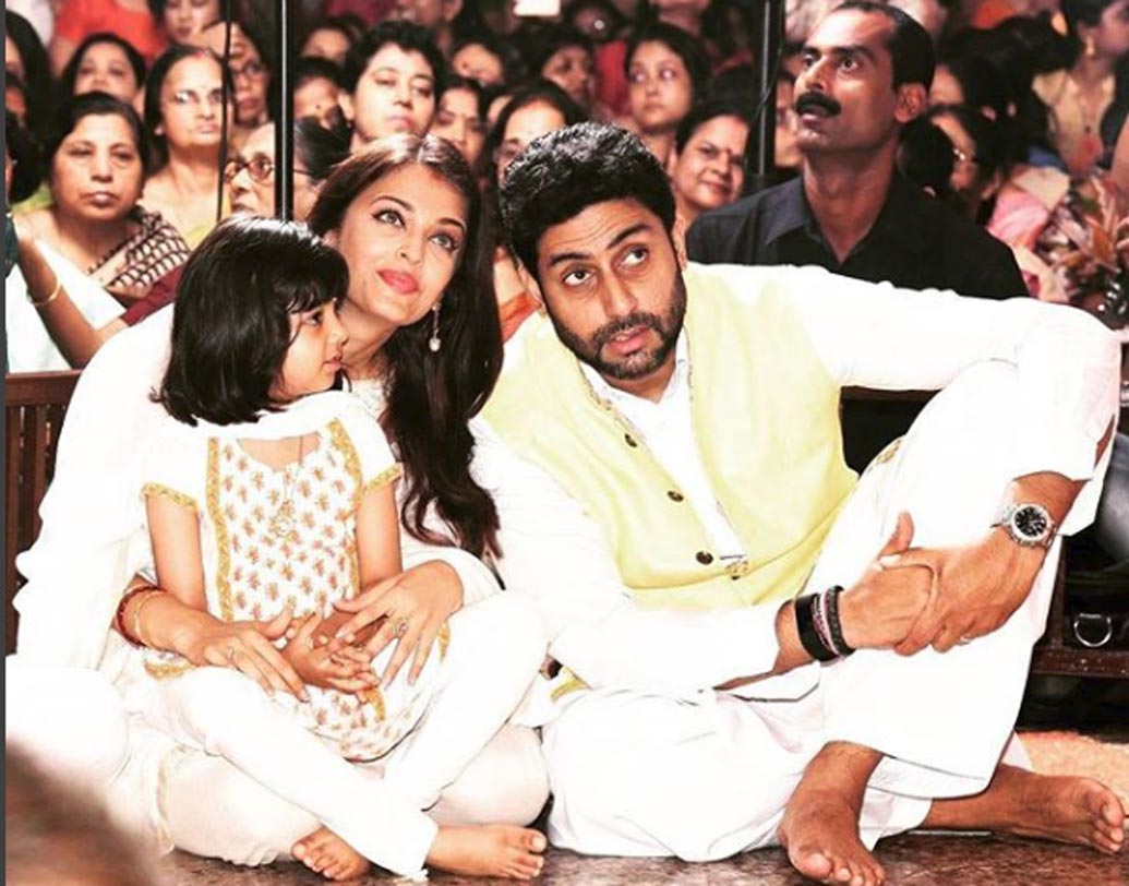 আরাধ্যা: জন্মের আগে থেকেই সেলিব্রিটি অভিষেক-ঐশ্বর্য তনয়া আরাধ্যা বচ্চন। এখন তার বয়স ৬। কিন্তু লাইমলাইটে থাকতে তার জুড়ি নেই। আরাধ্যা কখন মায়ের হাত ধরে বেরোয়, কখন স্কুলে যায়, কখন পড়তে বসে প্রায় সবই খেয়াল রেখে চলে পাপারাৎজিরা। মা-বাবার হাত ধরে ছোট্ট আরাধ্যার ছবি সোশ্যাল মিডিয়াতেও সমান জনপ্রিয়।