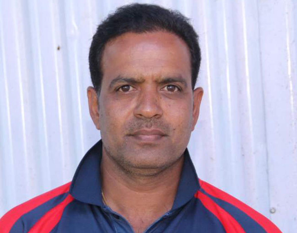 সুনীল জোশী: দেশের হয়ে অসংখ্য ম্যাচ খেলা জোশী সে দিনের ম্যাচে ৩ ওভারে ২৬ রান দিয়েছিলেন। বর্তমানে তিনি বাংলাদেশের বোলিং পরামর্শদাতা।