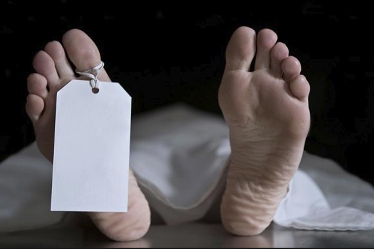 Kolkata News: police recovered dead body of couple at Jadavpur