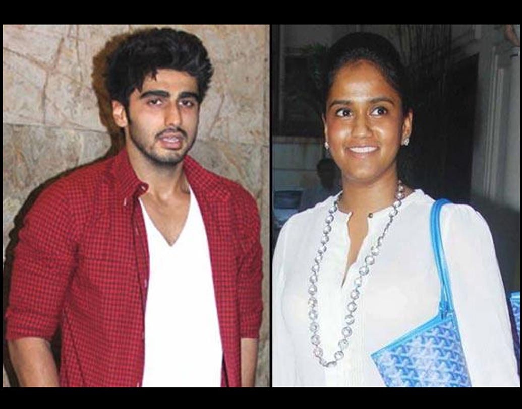 অর্পিতা খান: খুব শীঘ্রই ‘লভরাত্রি’ ছবি দিয়ে বলিউডে পা রাখতে চলেছেন অর্পিতার স্বামী আয়ুষ। তবে আয়ুষের আগে অর্জুন কপূরের সঙ্গে ডেট করতেন সলমনের বোন অর্পিতা। শোনা গিয়েছে, দু’জনের বিয়েও নাকি ঠিক হয়ে গিয়েছিল। পরে সেই সম্পর্ক ভেঙে যায়।