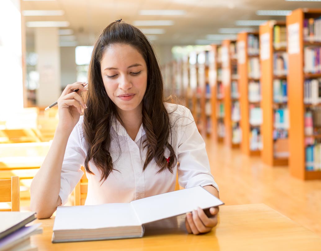 কলকাতাতে এমন দুটো বিশ্ববিদ্যালয়কে ভুয়ো বলে চিহ্নিত করেছে ইউজিসি। যাদের মধ্যে রয়েছে, ইন্ডিয়ান ইনস্টিটিউট অব অলটারনেটিভ মেডিসিন (চৌরঙ্গী রোড) ও ইনস্টিটিউট অব অলটারনেটিভ মেডিসিন অ্যান্ড রিসার্চ (ডায়মন্ড হারবার রোড, ঠাকুরপুকর)।