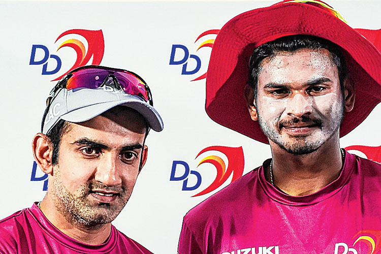 Gambhir steps down as DD skipper, Iyer to be the next