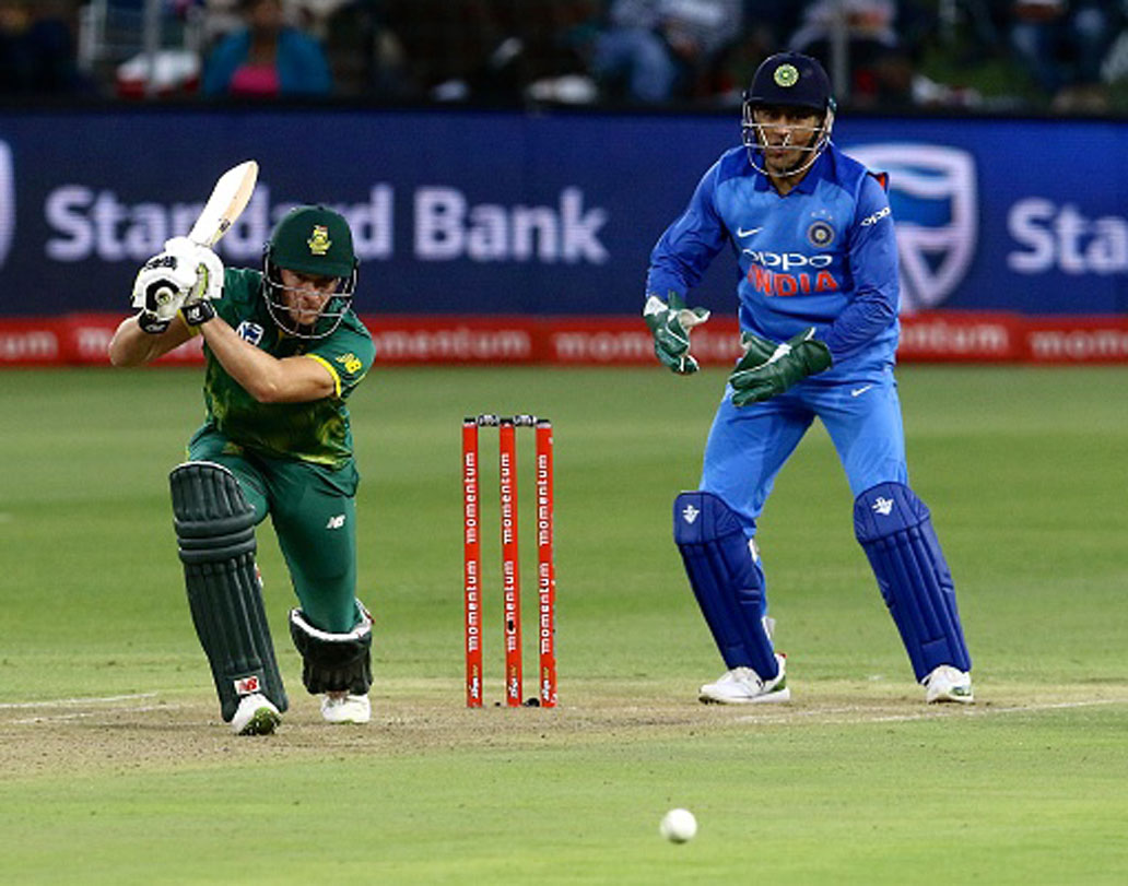 ডেভিড মিলার: ২০১৬ তে পঞ্জাবের দায়িত্ব দেওয়া হয়েছিল মিলারকে। কিন্তু, ছ’টি ম্যাচের মধ্যে পাঁচটিতে হেরে যায় দল। এর পর দলের দায়িত্ব চলে যায় মুরলি বিজয়ের কাঁধে। যদিও তাতে লাভের লাভ কিছু হয়নি। পরবর্তী ৯ ম্যাচের ছ’টিতে হারে পঞ্জাব।