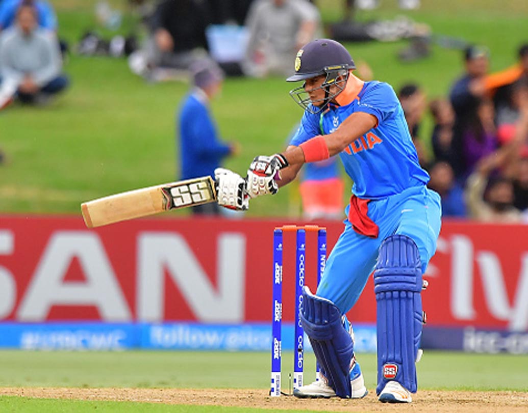 শুভমান গিল: দিল্লির বিরুদ্ধে দলের ভরাডুরির মাঝেও লড়াই চালিয়ে গিয়েছিলেন। করেছিলেন লড়াকু ৩৭ রান। স্বাভাবিক ভাবেই কোহালিদের বিরুদ্ধে গিলের দলে থাকা স্বাভাবিক।