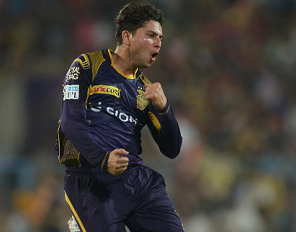 কুলদীপ যাদব: আগের ম্যাচে মাত্র দু’ওভার বল করার সুযোগ পেয়েছিলেন। যদিও তেমন সফল হতে পারেননি। তবে এ দিনের ম্যাচে কুলদীপের বাদ পড়ার সম্ভাবনা খুবই কম।