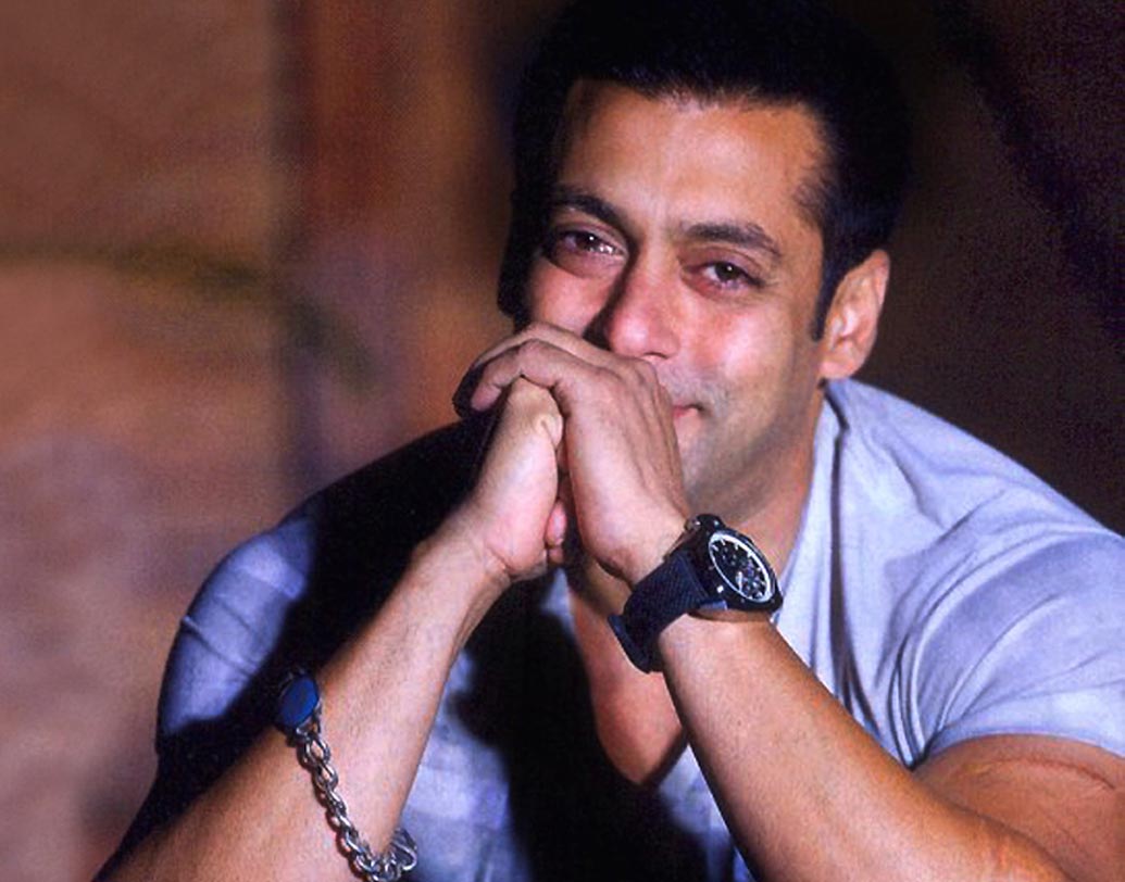 সলমন খান: সলমনের নিজস্ব প্রোডাকশন হাউস ‘সলমন খান ফিল্মস’ (এসকেএফ) থেকে মোট ৪টি ছবি মুক্তি পেয়েছে। কিন্তু কোনওটাই বক্স-অফিসে তেমন সাফল্যের মুখ দেখেনি।