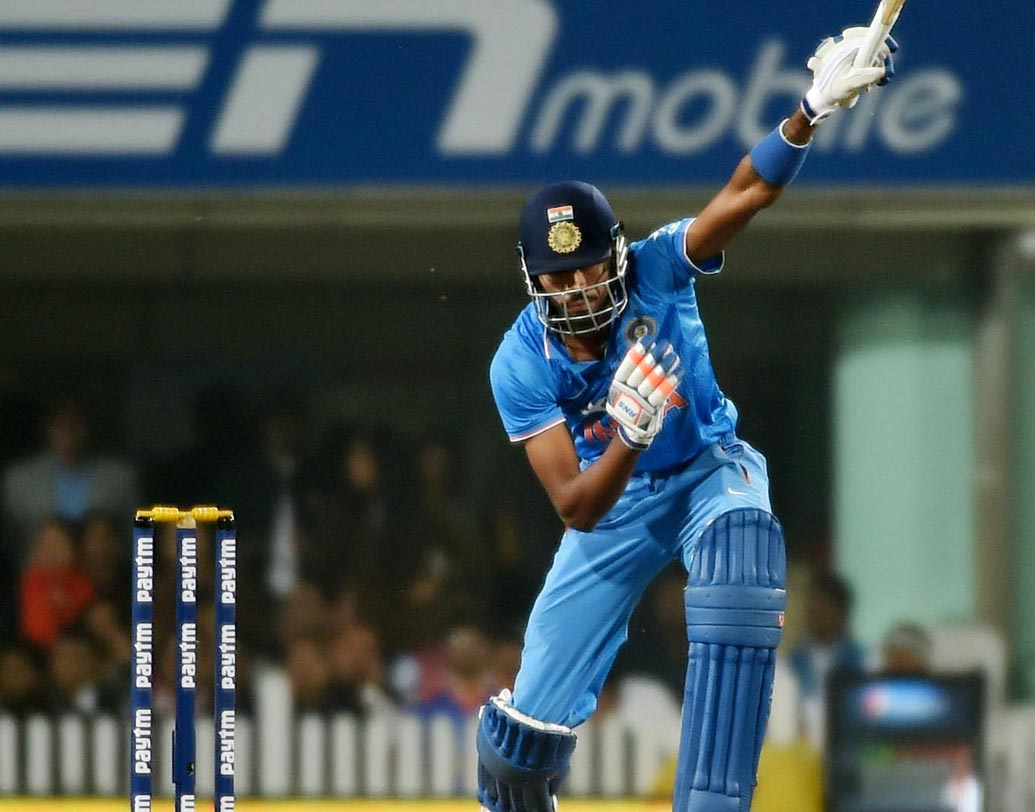 হার্দিক পাণ্ড্য: বরোদার এই ২৫ বছরের অলরাউন্ডার মুম্বই তো বটেই ভারতের জাতীয় দলেরও বড় ভরসা। গত বছর ব্যাট হাতে ১৫৬ এবং বল হাতে ২৬ স্ট্রাইক রেট মুম্বইকে অনেক ম্যাচ জেতাতে সাহায্য করেছিল।