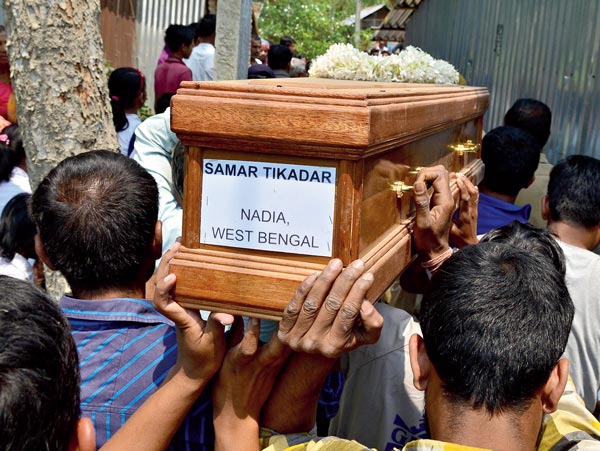West Bengal News: Samar Tikadar's deadbody arrives at Nadia