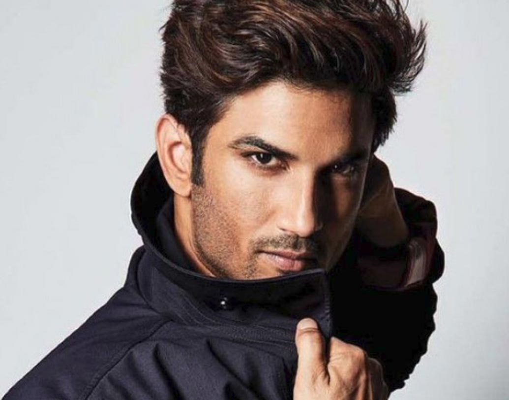 টিভি সিরিয়ালে হাত পাকিয়ে নিয়েই সিনেমায় একদিন হঠাৎ করে ডাক পেয়ে যান সুশান্ত সিংহ রাজপুত। বিহারের পটনা শহর থেকে মুম্বইতে এসে জনপ্রিয় হয়েছেন সুশান্ত।