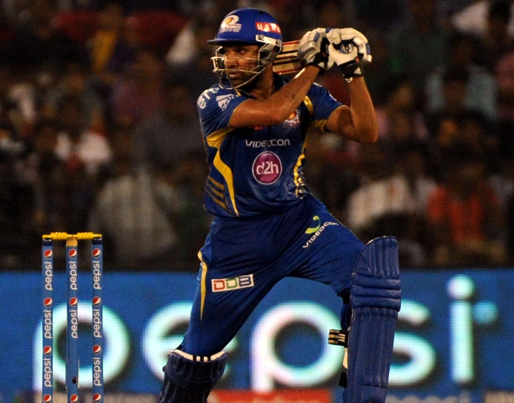 রোহিত শর্মা: রোহিতের নেতৃত্বে ফের এক বার চ্যাম্পিয়ন হওয়ার লক্ষ্যে নামবে মুম্বই। ১৩১ স্ট্রাইক রেটে দুরন্ত ফর্মে থাকা হিটম্যান মুম্বইয়ের হয়ে ইনিংস শুরু করবেন।