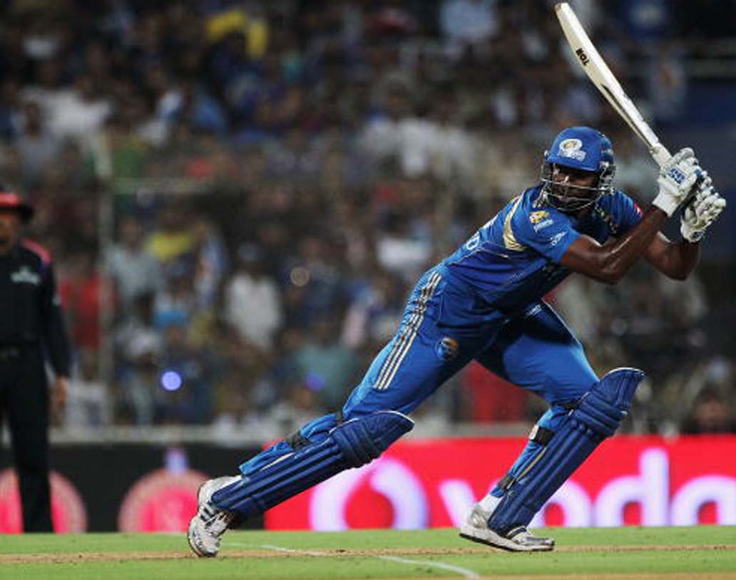 কিয়েরন পোলার্ড: ফর্মে থাকলে অবশ্যই দলের বড় ভরসা। ১২৩টি আইপিএল ম্যাচে মোট রান ২৩৪৩। স্ট্রাইক রেট ১৪৬-এর বেশি।