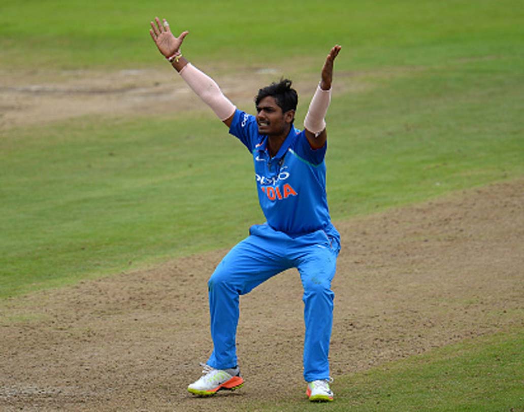 অনুকূল রয়: বোলার হিসেবে ঘরোয়া ক্রিকেটে বেশ সফল। অসাধারণ খেলেছেন যুব বিশ্বকাপে। প্রথম একাদশে সম্ভাবনা খুবই বেশি।