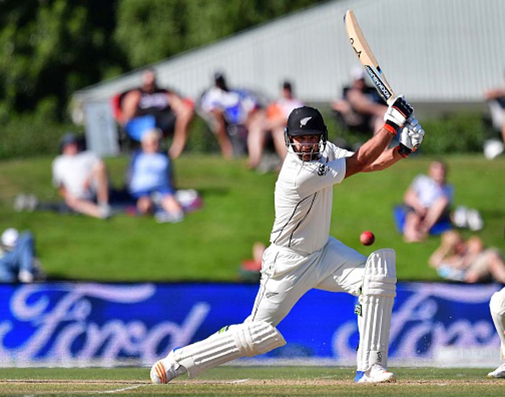 কোলিন ডি গ্র্যান্ডহোম: নিউজিল্যান্ডের এই অলরাউন্ডারটির দেশের বড় ভরসা। আইপিএলে বড় ভূমিকায় দেখা যেতে পারে তাঁকে।