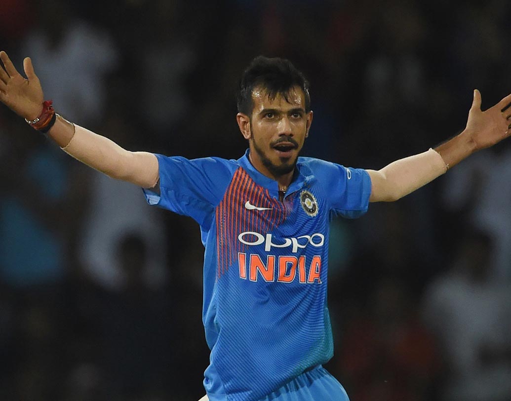 যুজবেন্দ্র চাহাল: বর্তমানে ভারতীয় বোলিংয়ের গুরুদায়িত্ব সামলাচ্ছেন। ম্যাচের যে কোনও সময় পরিস্থিতি পাল্টে দেওয়ার ক্ষমতা রাখেন। ৫৬টি আইপিএল ম্যাচে ৭০ উইকেট পেয়েছেন এই রিস্ট স্পিনার।