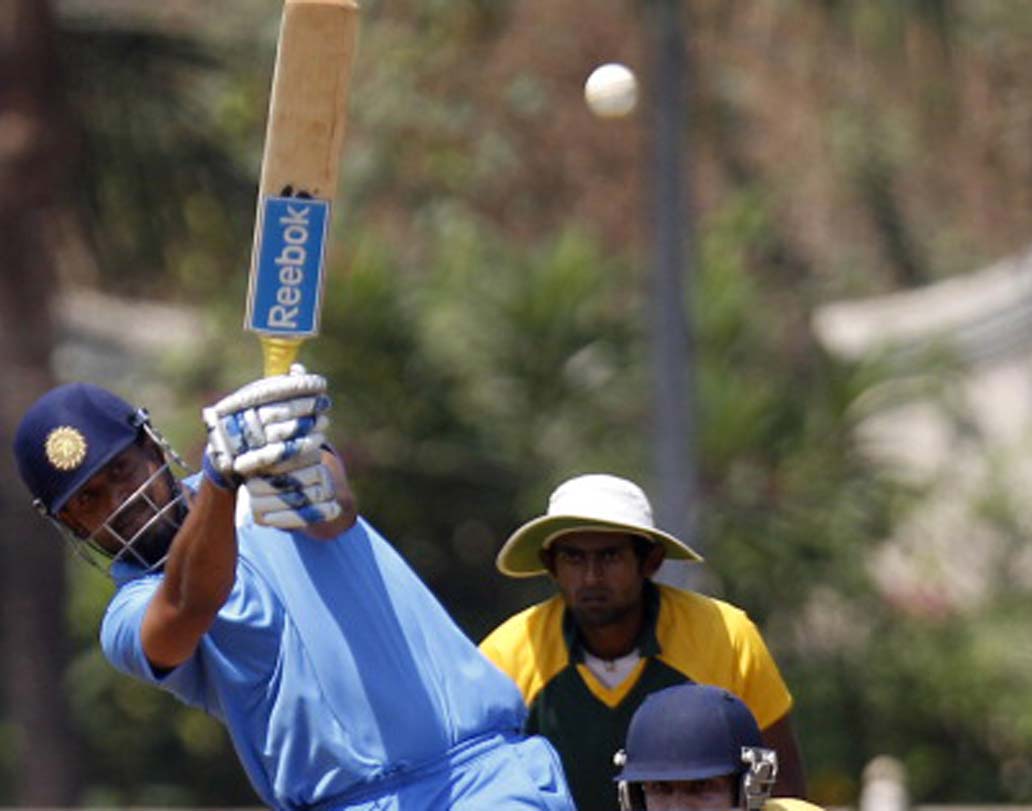 ইউসুফ পঠান: ফর্মে থাকলে যে কোনও দলের পক্ষেই আতঙ্কের কারণ। এখনও পর্যন্ত ১৪৯ ম্যাচে ১৪৫.৪৯ স্ট্রাইক রেটে রান করেছেন ২৯০৪। গুরুত্বপূর্ণ সময়ে উইকেট তুলে নেওয়ার ক্ষমতাও রয়েছে।