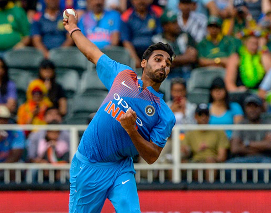 ভুবনেশ্বর কুমার: ম্যাচের শুরুতেই উইকেট তুলে নেওয়ার ক্ষমতা রয়েছে। এখনও পর্যন্ত ৯০টি ম্যাচে দখল করেছেন ১১১টি উইকেট। গুরুত্বপূর্ণ সময়ে ব্যাট হাতে কার্যকর ভূমিকা নিতে দেখা গিয়েছে বেশ কয়েকবার।