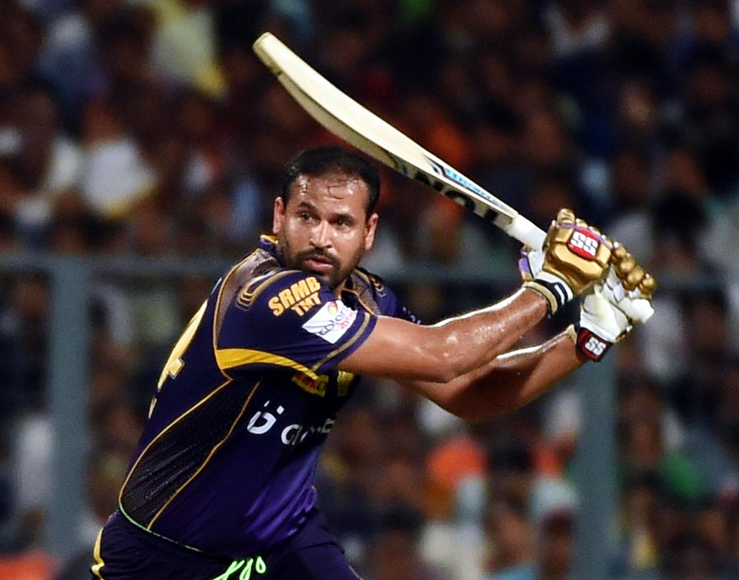 ইউসুফ পাঠান: ২০১৪ সালে কলকাতা নাইট রাইডার্সের হয়ে সানরাইজার্স হায়দরাবাদের বিরুদ্ধে একাই ঝড় তুলেছিলেন পাঠান। প্রথমে ব্যাট করতে নেমে ১৫.২ ওভারে হায়দরাবাদ তুলেছিল ১৬০ রান। জবাবে ব্যাট করতে নেমে মাত্র ১৫ বলে অর্ধশতরান তুলেছিলেন পাঠান। ১৪.২ ওভারেই প্রয়োজনীয় রান তুলে নেয় কলকাতা নাইট রাইডার্স।