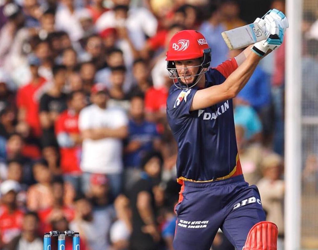 ক্রিস মরিস: দিল্লি ডেয়ারডেভিলসের হয়ে খেলতে নেমে ২০১৬ আইপিএল-এ ব্যাটে ভেলকি দেখান ক্রিস মরিস। গুজরাত লায়ন্সের বিরুদ্ধে ১৭৩ রান তাড়া করতে গিয়ে মাত্র ১৭ বলে অর্ধশতরানের রেকর্ড করেন তিনি।