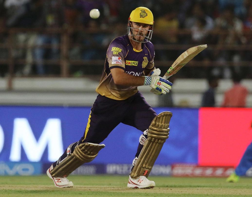 ক্রিস লিন: ২০১৭ আইপিএল-এ কেকেআর-এর হয়ে গুজরাতের বিরুদ্ধে মাত্র ১৯ বলে অর্ধশতরান পূর্ণ করেন লিন। গুজরাতের বিরুদ্ধে ১৮৪ রান তাড়া করতে নেমে ক্রিসে ঝড় তোলেন লিন ও গৌতম গম্ভীর জুটি। ওই ম্যাচে ৪১ বলে ৯৩ রান তোলেন তিনি।