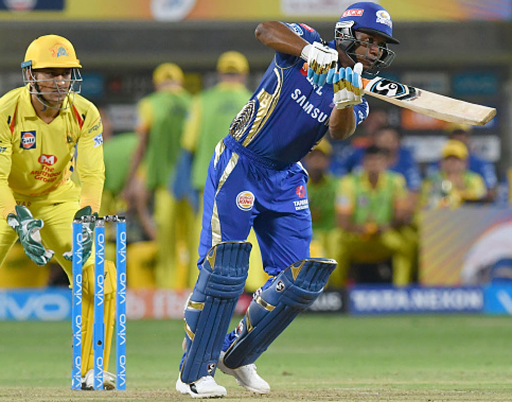 এভিন লুইস: চেন্নাইয়ের বিরুদ্ধে ব্যাট হাতে দারুণ সফল। ফলে ওপেনিং জুটি ভাঙার কোনও পরিকল্পনা নেই রোহিতদের।