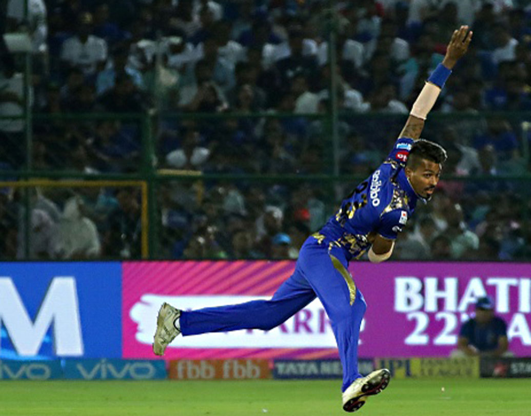 হার্দিক পাণ্ড্য: ভারতের অলরাউন্ডারটি সীমিত ওভারের ম্যাচে অপরিহার্য হয়ে উঠছেন ক্রমাগত। যে কোনও সময় ম্যাচ ঘুরিয়ে দেওয়ার ক্ষমতা রয়েছে।