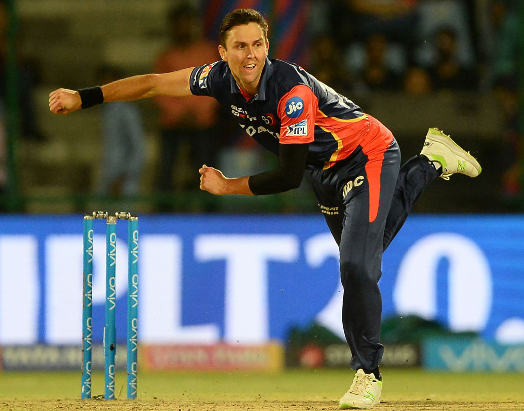 ট্রেন্ট বোল্ট: গোটা টুর্নামেন্টে অসাধারণ বল করছেন এই কিউয়ি পেসার। আজও প্রথম একাদশে তিনি নিশ্চিত। ছবি: এএফপি।