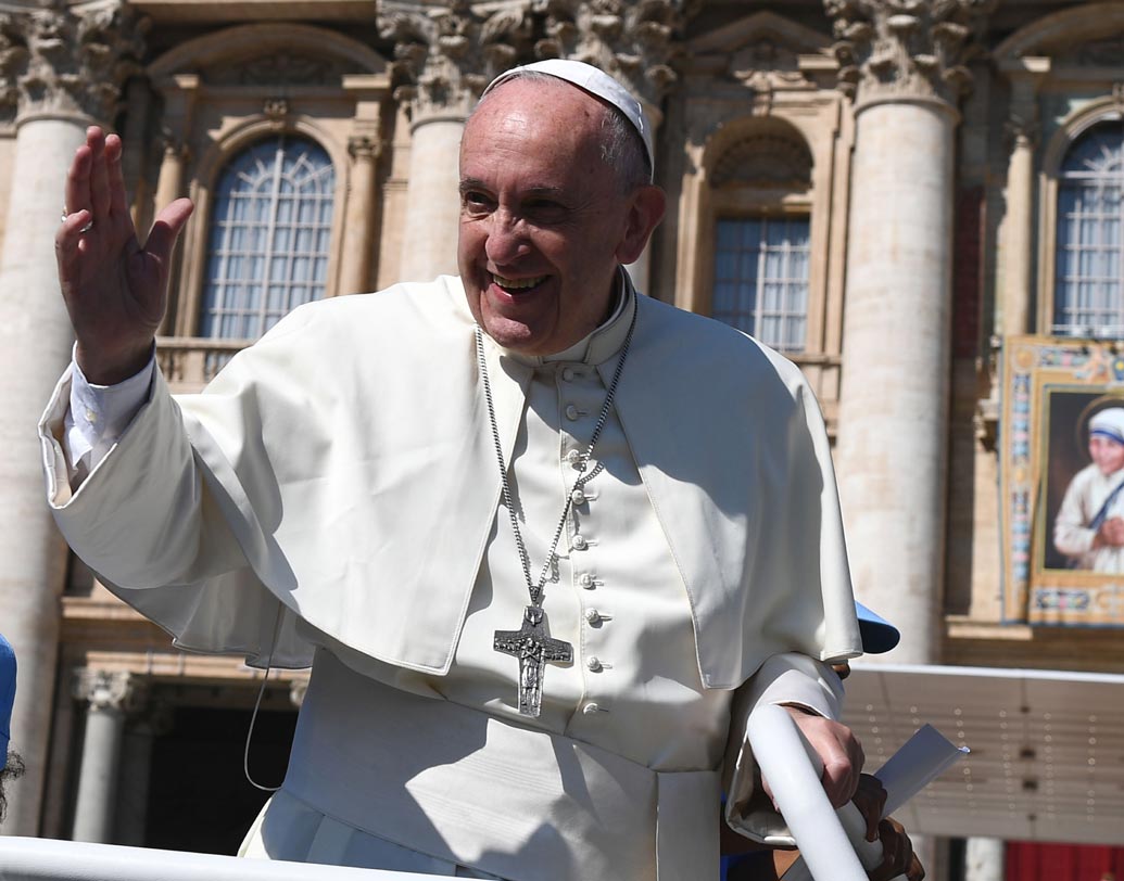 পোপ ফ্রান্সিস: রোমের ক্যাথলিক চার্চের ২৬৬তম এবং বর্তমান পোপ জর্জ মারিও বেরগোগলিও বা ফ্রান্সিস। ২০১৩ সাল থেকে পর পর তিন বছর বিশ্বের চতুর্থ ক্ষমতাশালী ব্যক্তির তালিকায় ছিলেন তিনি। চলতি বছরে রয়েছেন ষষ্ঠ স্থানে।