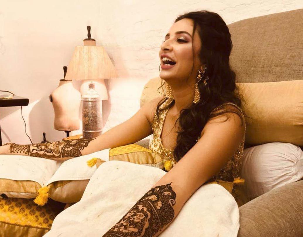 বিয়ে ও রিসেপশনের জন্য শুভশ্রী বেছেছেন সব্যসাচী মুখোপাধ্যায়ের শাড়ি। সঙ্গে থাকবে সাবেকী গয়না।