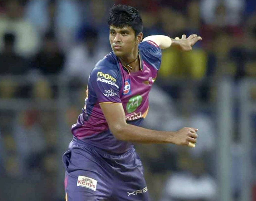 ওয়াশিংটন সুন্দর: এখনও পর্যন্ত তেমন কিছু করে দেখাতে পারেননি এই অফ স্পিনার। তবে তিনি ফর্মে থাকলে কিন্তু সমস্যায় পড়বেন ধোনিরা।