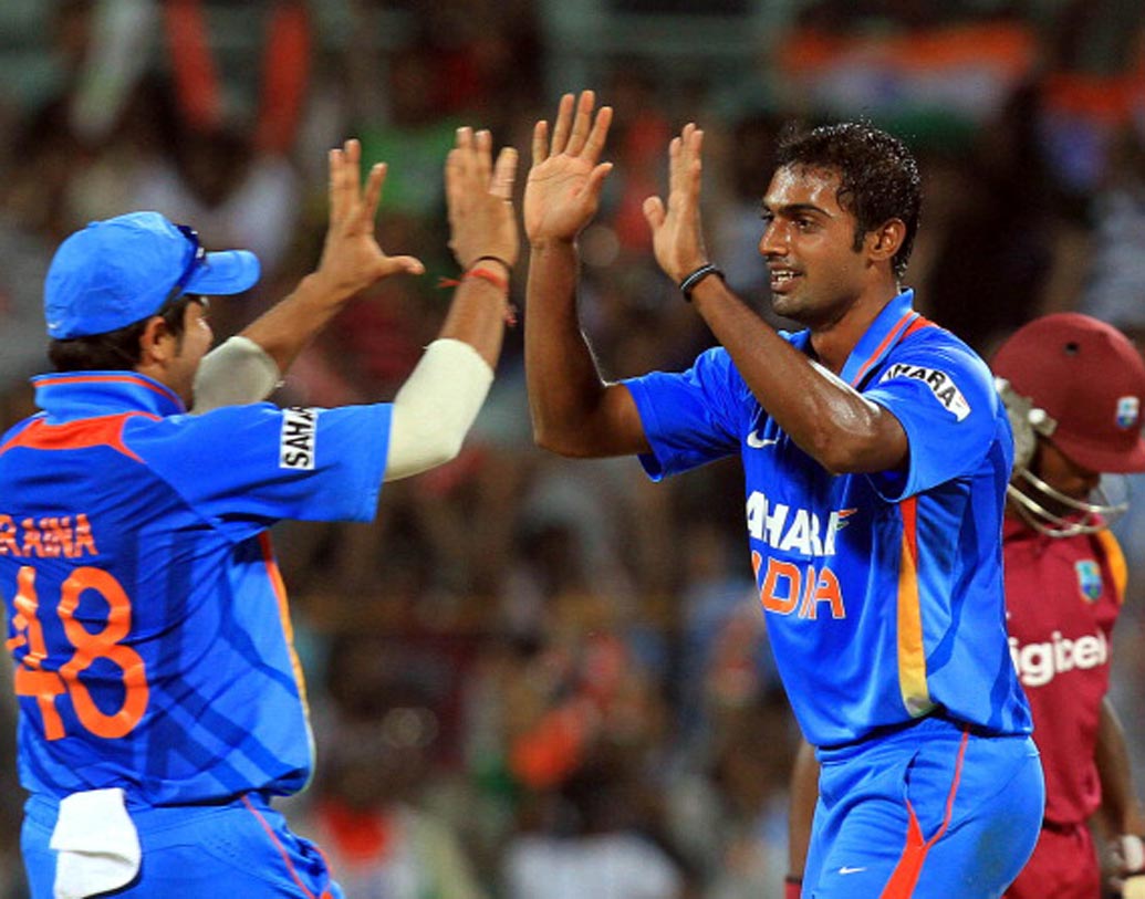 অভিমন্যু মিঠুন: বেশ কয়েক বার আইপিএল খেলেছেন। কিন্তু, মাত্র সাতটা উইকেট রয়েছে তাঁর দখলে। ২০১৫-র মুম্বই এবং তার পরের পর হায়দরাবাদের আইপিএল জয়ী দলের সদস্য ছিলেন।