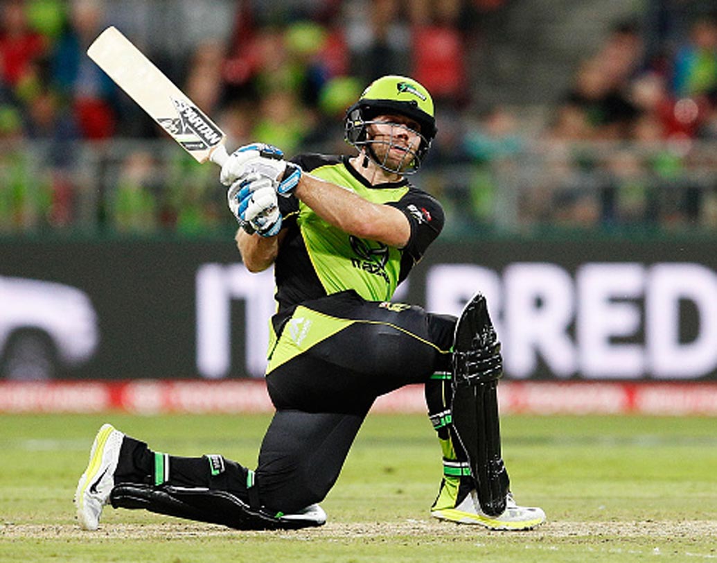 এডেন ব্লিজার্ড: বেশ কয়েক বছর আইপিএলে বিভিন্ন দলের হয়ে খেলেছেন। কিন্তু, খুব একটা সফল নন। এডেন ২০১৩ এবং ’১৫-এ দু’বারই চ্যাম্পিয়ন মুম্বই ইন্ডিয়ান্সের সদস্য ছিলেন।