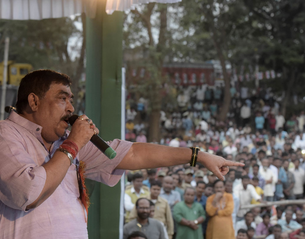 মহম্মদবাজারে দলীয় সভায় ভাষণ তৃণমূলের জেলা সভাপতি অনুব্রত মণ্ডলের।