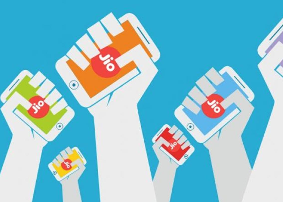 কী কী সুযোগ থাকছে এই পোস্টপেড-এ? ভয়েস কল, ইন্টারনেট, এসএমএস এমনকী ইন্টারন্যাশনাল কলিং-এরও সুবিধা পাওয়া যাবে। দেশের ভিতরে আনলিমিটেড ভয়েস কলের সুবিধা পাবেন।