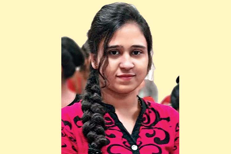 Kolkata News: Unnatural death of a Nursing student, rampage at Hospital