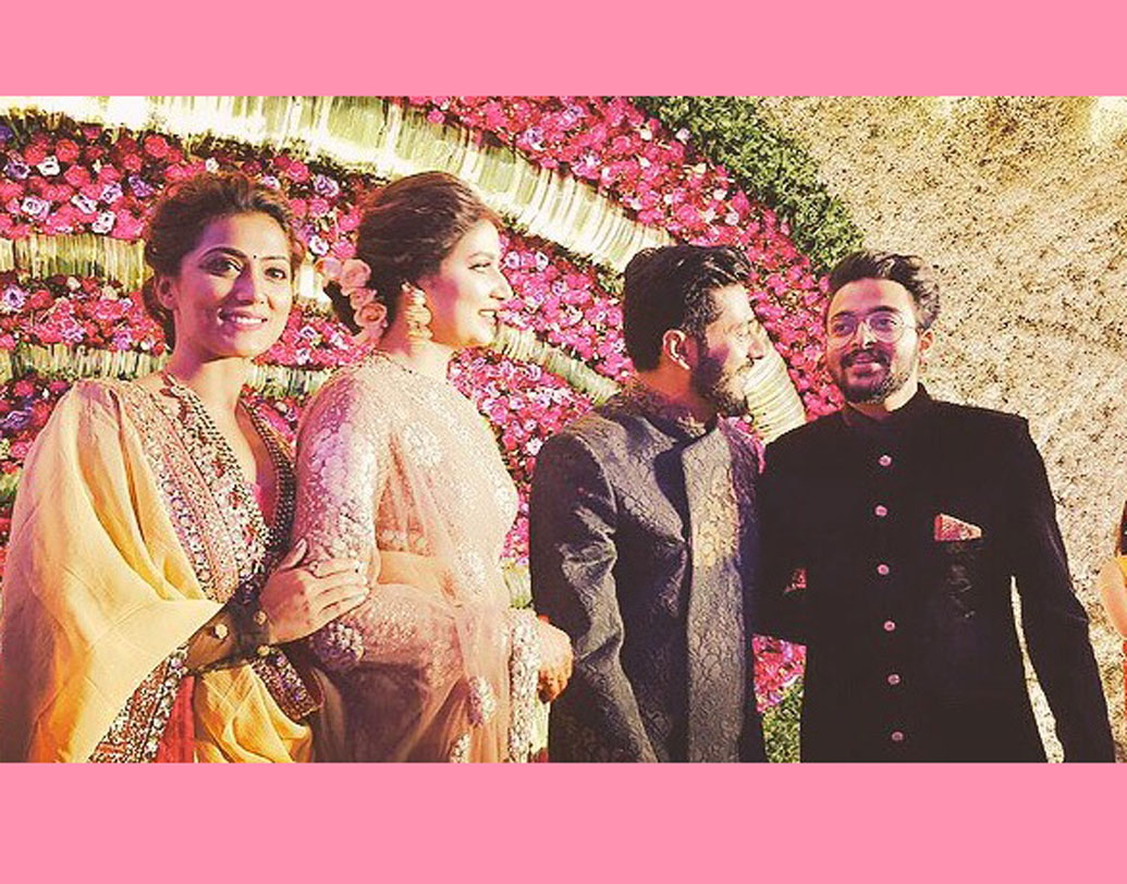 ককটেল পার্টি, বিয়ে, রিসেপশন সব জায়গাতেই উপস্থিত ছিলেন রাজ-শুভশ্রীর ঘনিষ্ঠ অনিন্দিতা এবং সৌরভ।