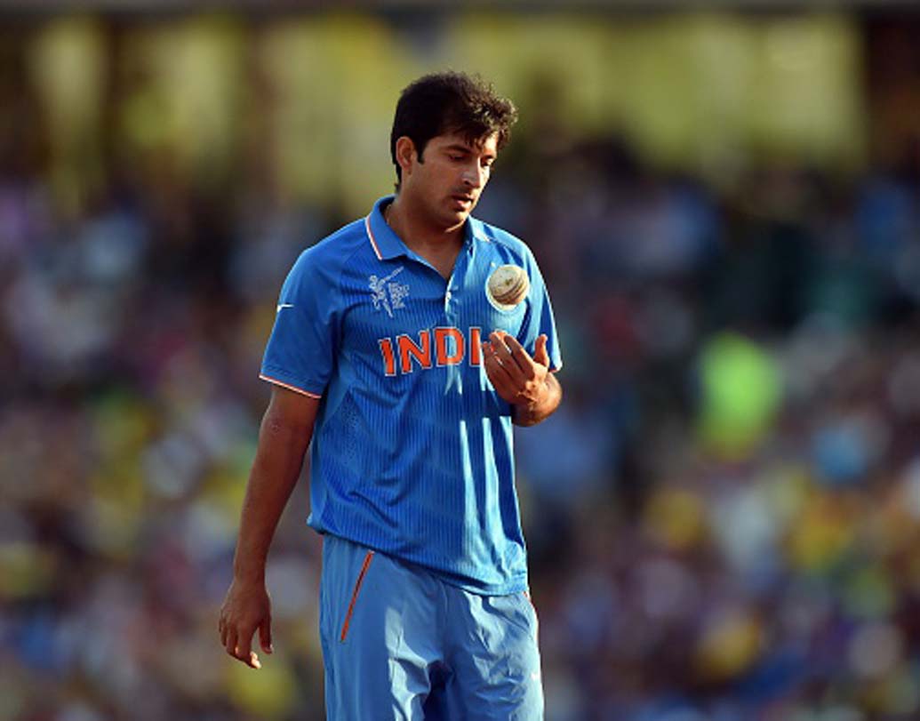 মোহিত শর্মা: রান দিলেও গুরুত্বপূর্ণ সময়ে উইকেট নিয়েছেন এই পেসার। তবে এখনও পুরনো ফর্মে দেখা যায়নি মোহিতকে। ছবি: গেটি ইমেজেস ।